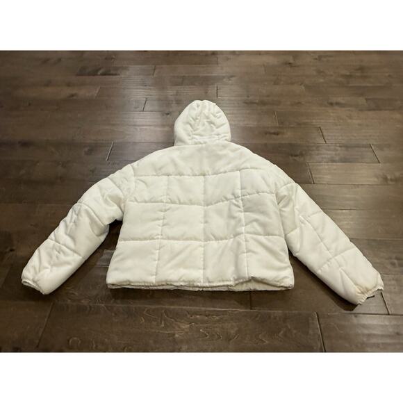 Nike Sportswear Classic Womens White Therma-FIT Puffer Jacket Size M FB7672-100 - Picture 3 of 9